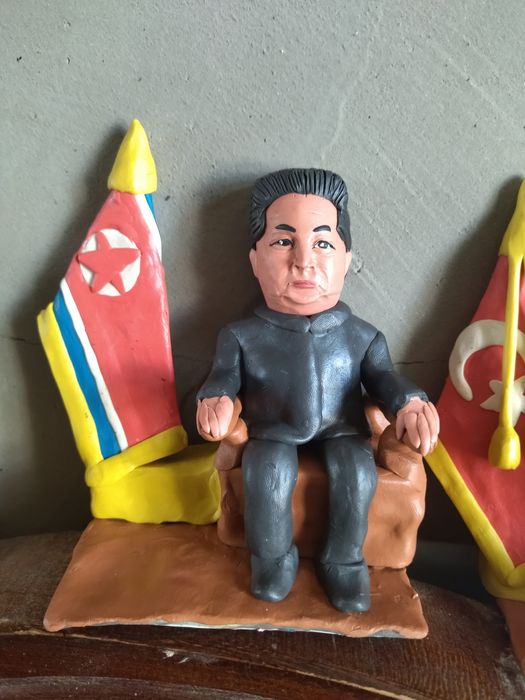 Haykallar Gamma plastillindan 45 gradusgacham erimaydi 40000 ming soʻm