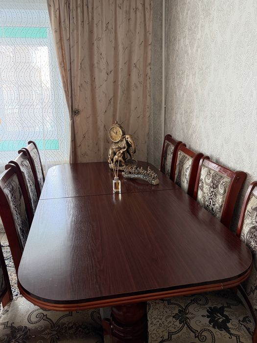 Продам стол со стульями