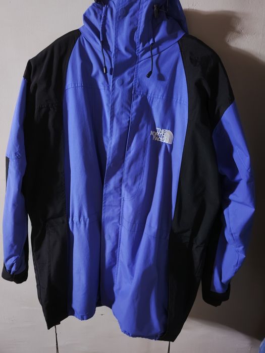 Продава се яке Норт Фейс