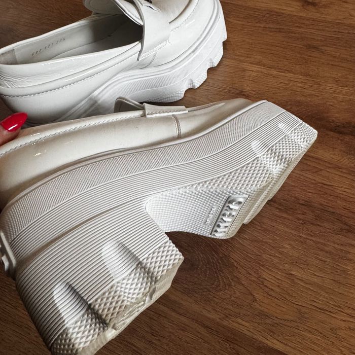 Casadei обувки нови