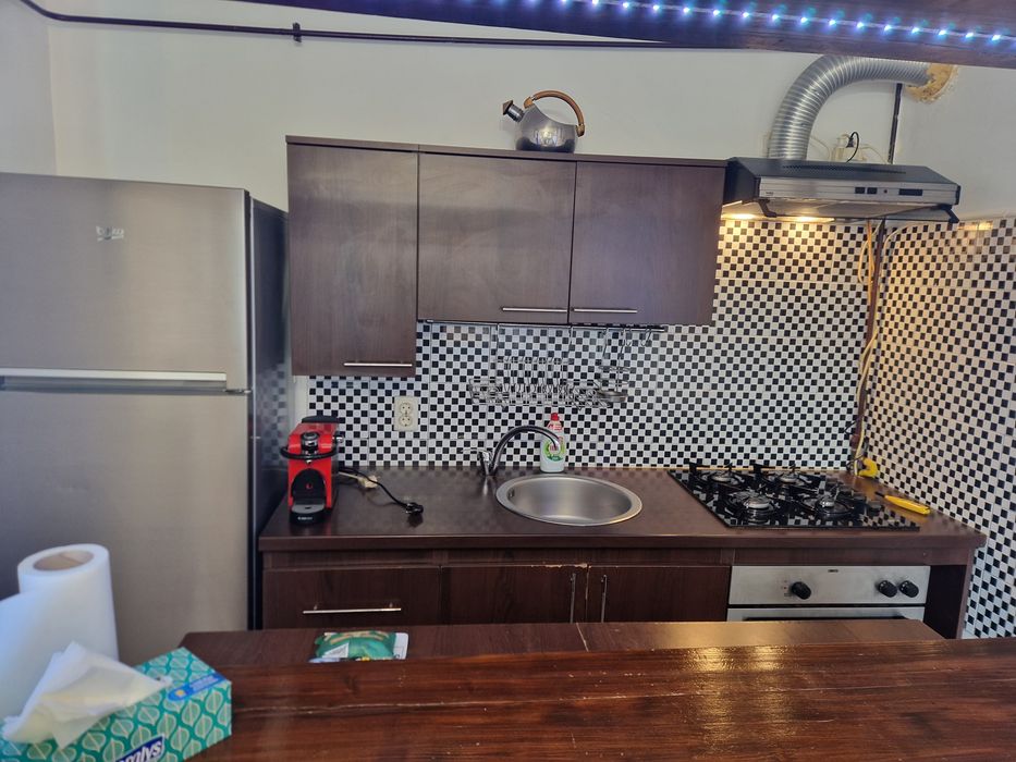 Închiriez microapartament zona Mărăsesti  300 euro