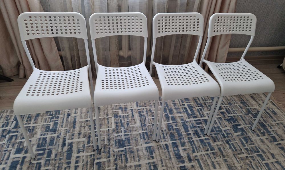 Продам кухонные стулья