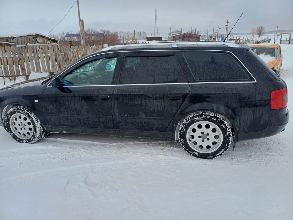 Ауди.  уневерсал