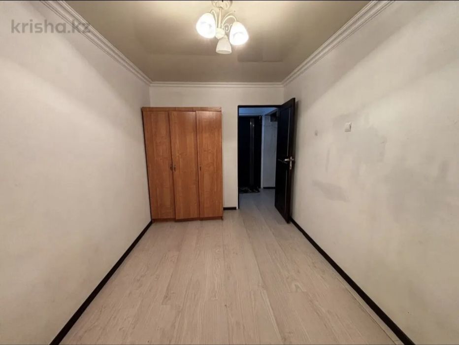 Продам квартиру  2комнаты аксай 3б