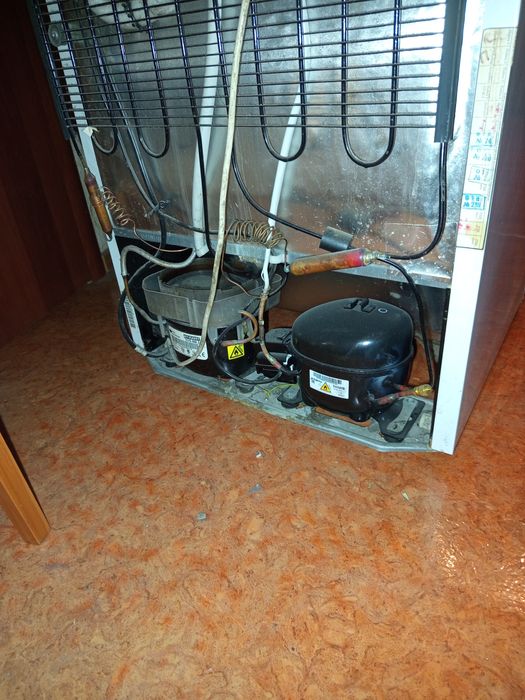 Продам срочно Холодильник