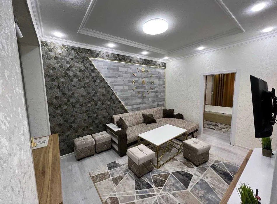 Чиланзар 3 квартал 2в3/4/4 Евро Зеркалка Меб+Тех