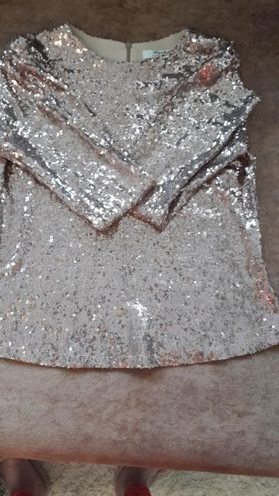 Златиста блуза с паети