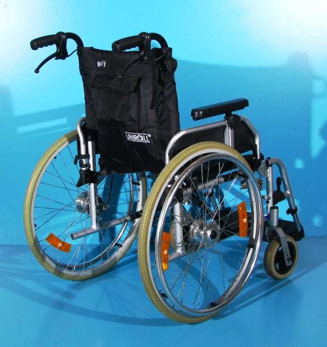 Scaun cu rotile din aluminiu Uniroll / latime sezut 45 cm