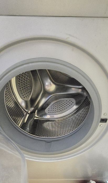 Стиральная машинка Midea