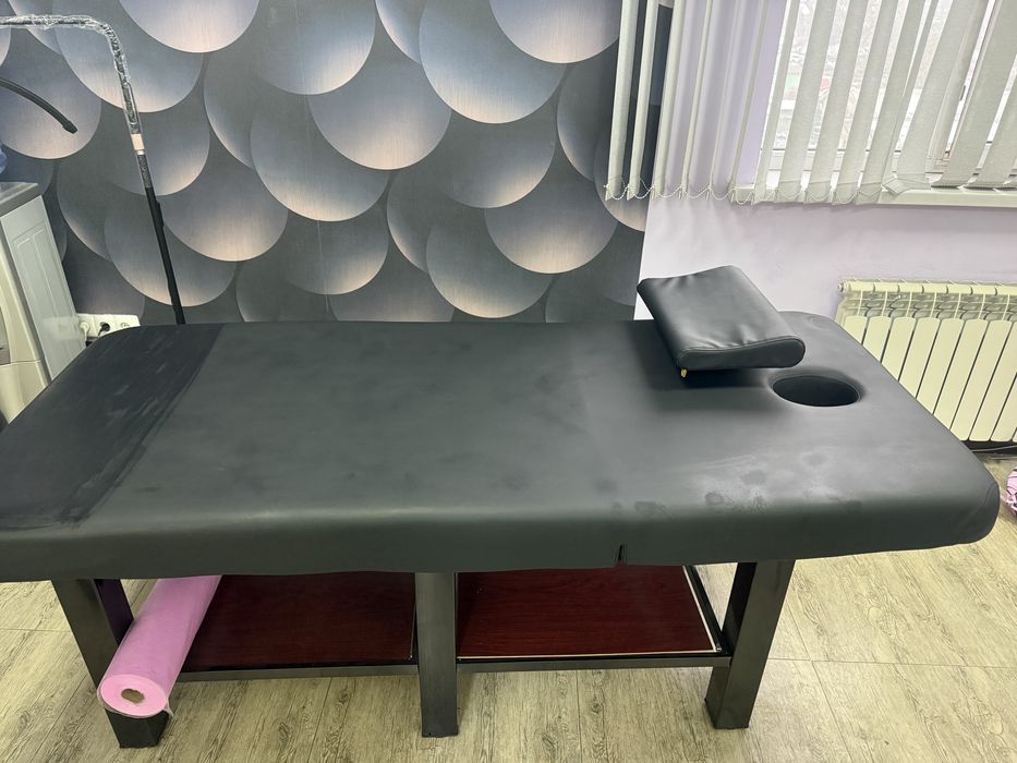 Стул мастера, кушетка, стол массажный