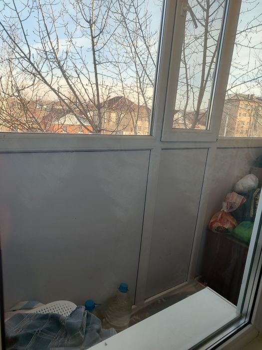 Продам двух комнатную квартиру