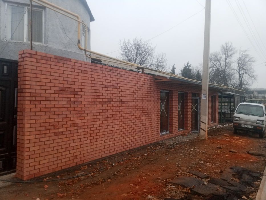Кладка кирпича и ремонт балконов  Установка новые решотки козерки