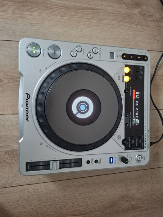 Pioneer CDJ 800 MK2