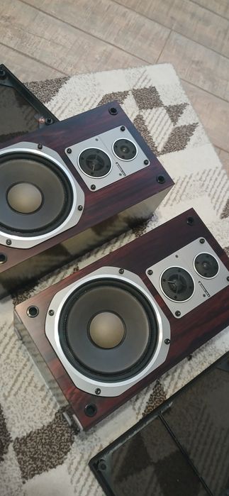 Boxe Hitachi hs -3 stare foarte buna