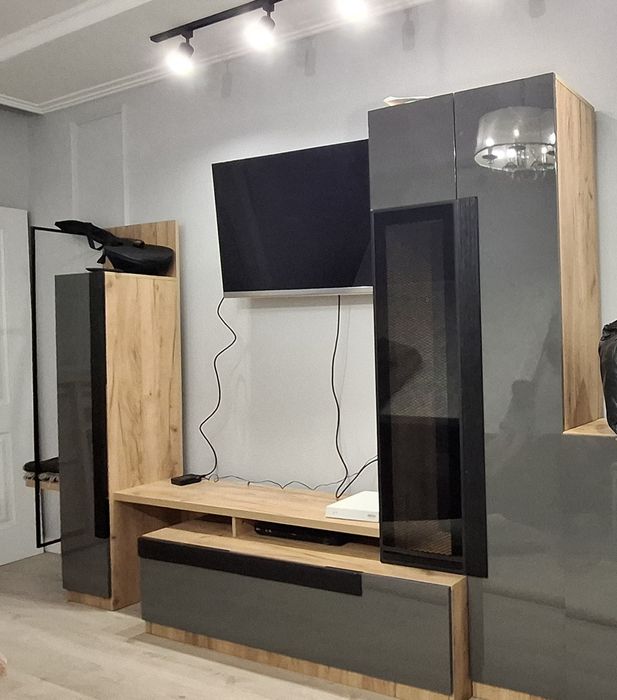 Продам стенку в гостиную