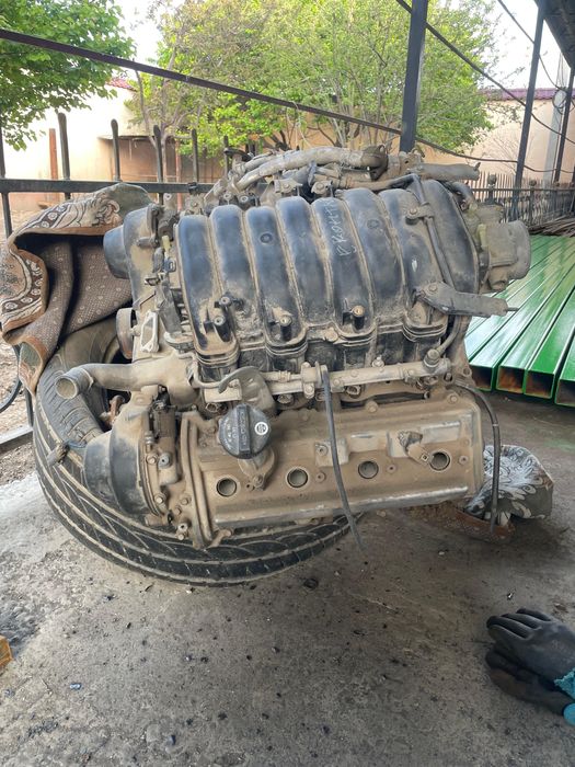 Матор тойото 200 4,7 2008