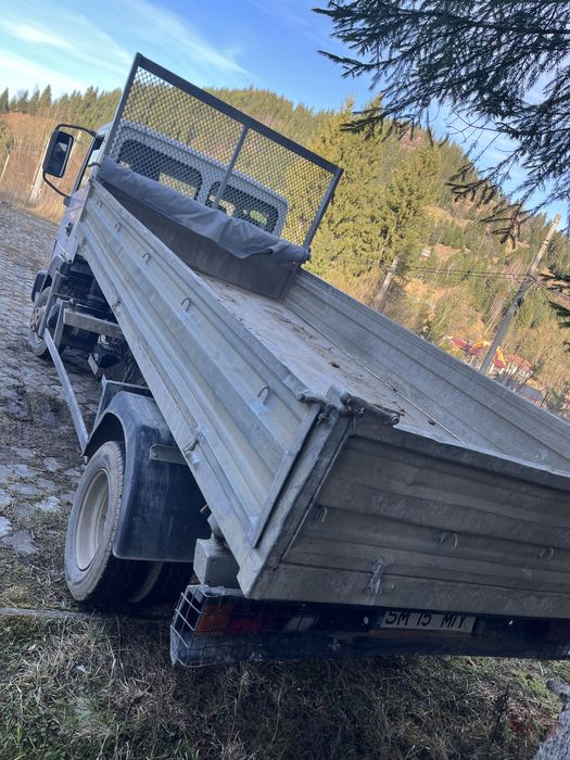 Nissan atleon 2001 basculabil trilateral