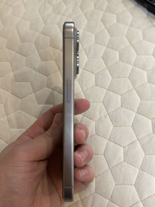 IPhone 15 pro 128gb