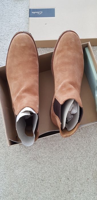 Clarks chelsea boots, при интерес цената може да се договори