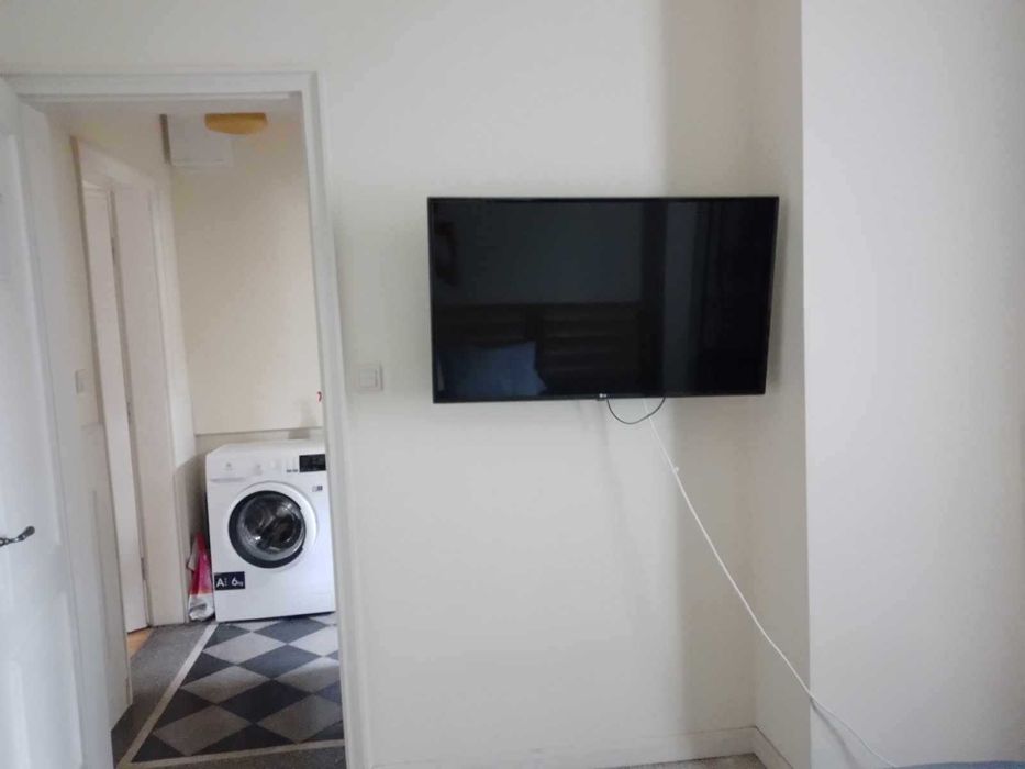 Дава се под наем Двустаен апартамент в София, Яворов - 59 кв.м за 550 € - Снимка #2