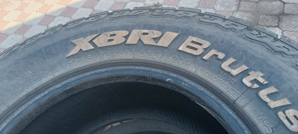 Продам Четыре баллона 265/75/16