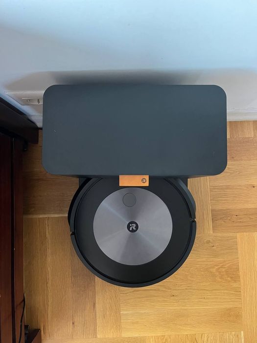 Прахосмукачка робот iRobot Roomba J7+