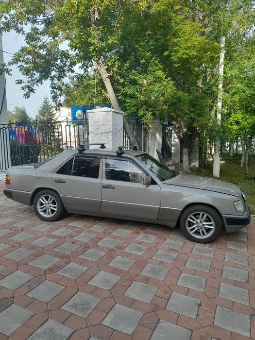 Мерседес Венц 124, 1901 года  выпуска