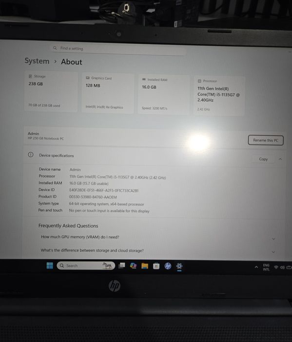 HP 11th Gen Intel Core i5-1135G7
