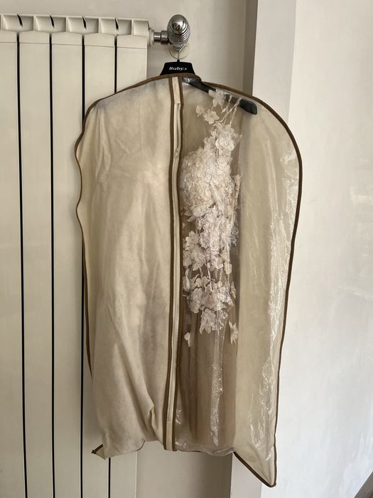 Абитуриентска рокля