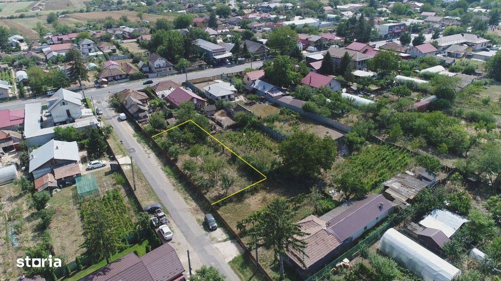 Teren situat la 30Km de Bucuresti, in centrul comunei Moara Vlasiei