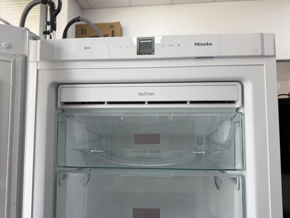Фризер MIELE No Frost