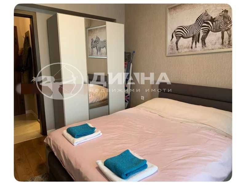 Продава се Двустаен апартамент в Пловдив, Център - 67 кв.м за 2612 €/кв.м - Снимка #2