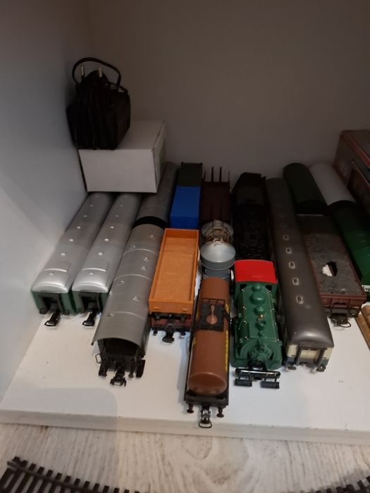 Vand trenulețe ho scale