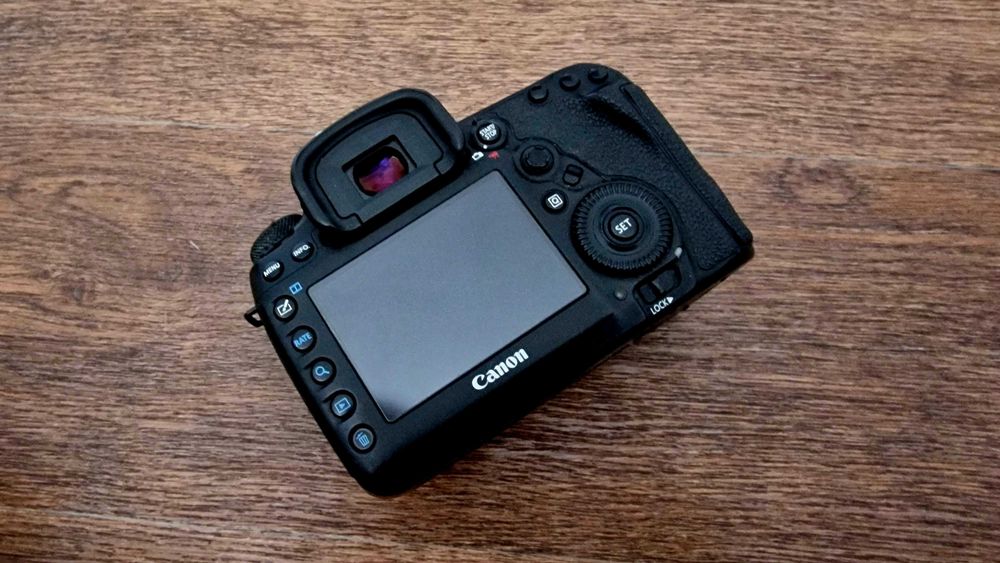 Canon EOS 5D Mark IV