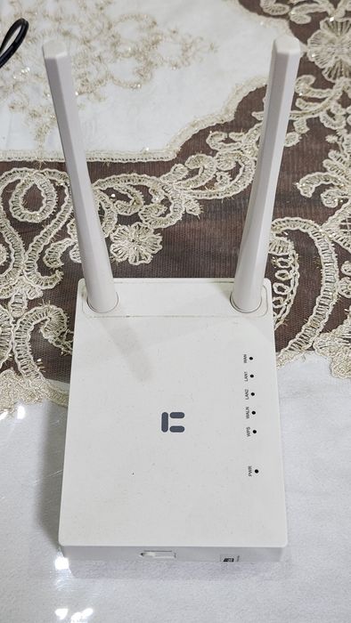 Wi-Fi роутер Netis W1