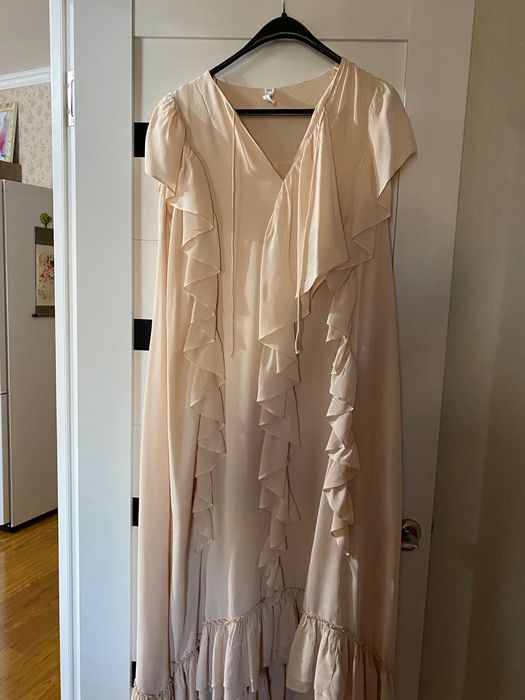 Одежда и обувь продам