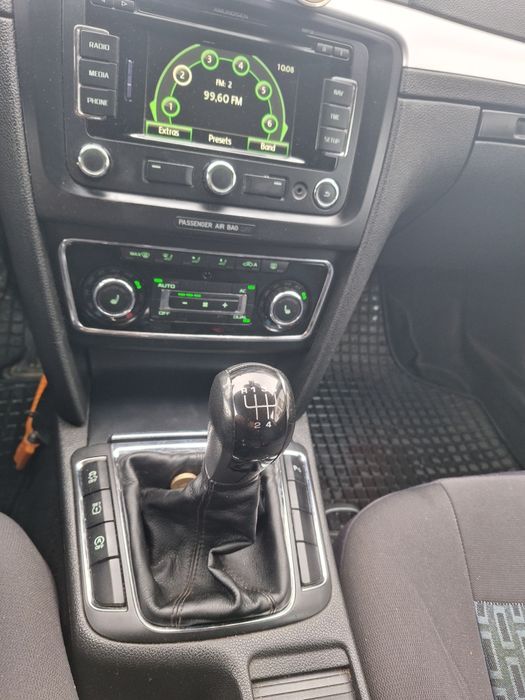 Vând skoda superb greenline