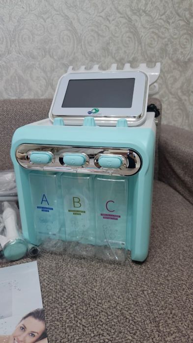 Гидропилинг косметолога