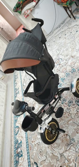 Трехколесный велосипед