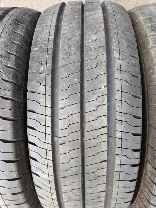 Летни Бусови -2023г./46с.-16цола-235/65-1бр.-190лв."CONTINENTAL"