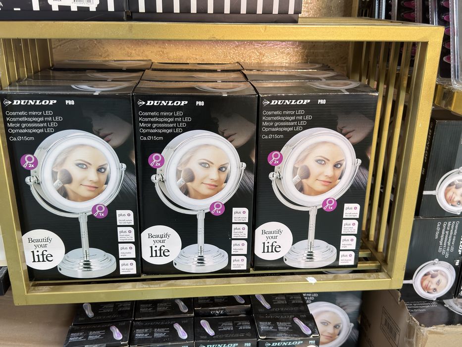 Oglinda cosmetica LED cu lumina si marire 2X, perie electrica si set manichiura Dunlop - NOI