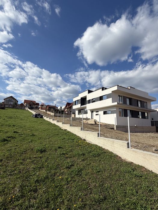 Penthuse cu Panorama 112 mp utilii + 60 mp terasa circulabila zona La Soare Dedeman