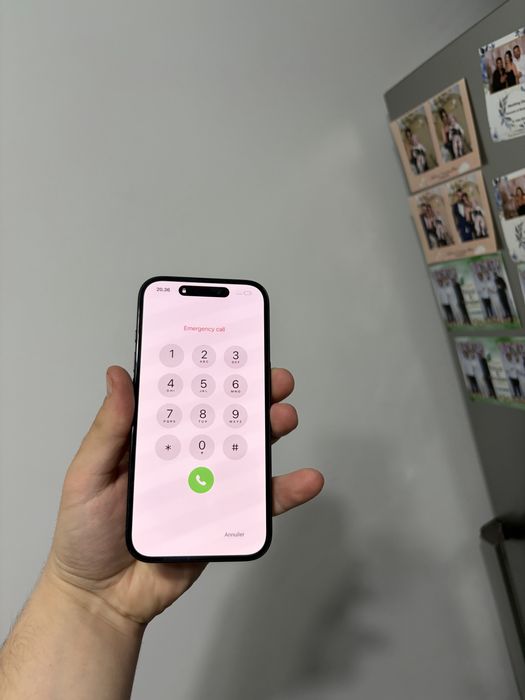 Vand iphone 16 pentru piese