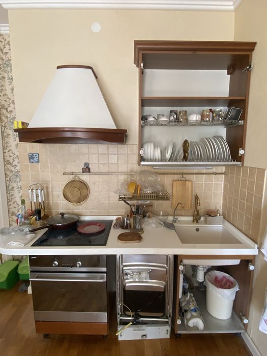 Продам корпуса кухни.