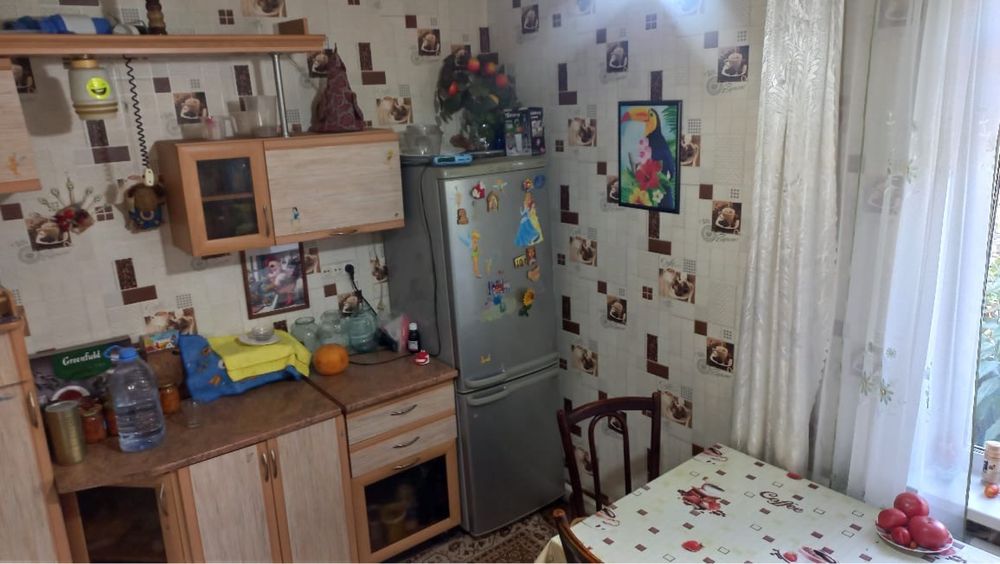 Продам дом в поселке Горняцком