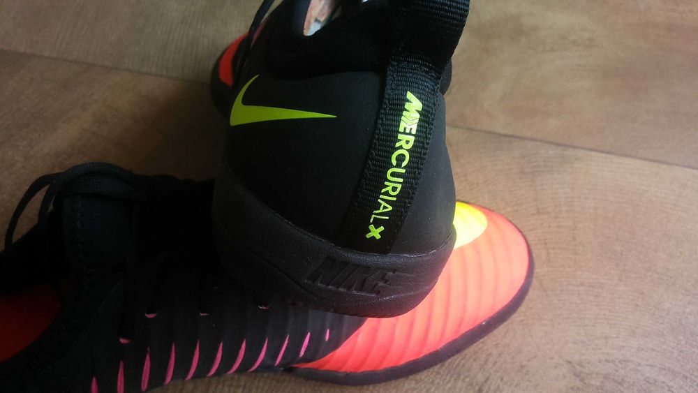 NIKE MERCURIAL X Shoes Размер EUR 40,5 / UK 6,5 обувки 300-14-S