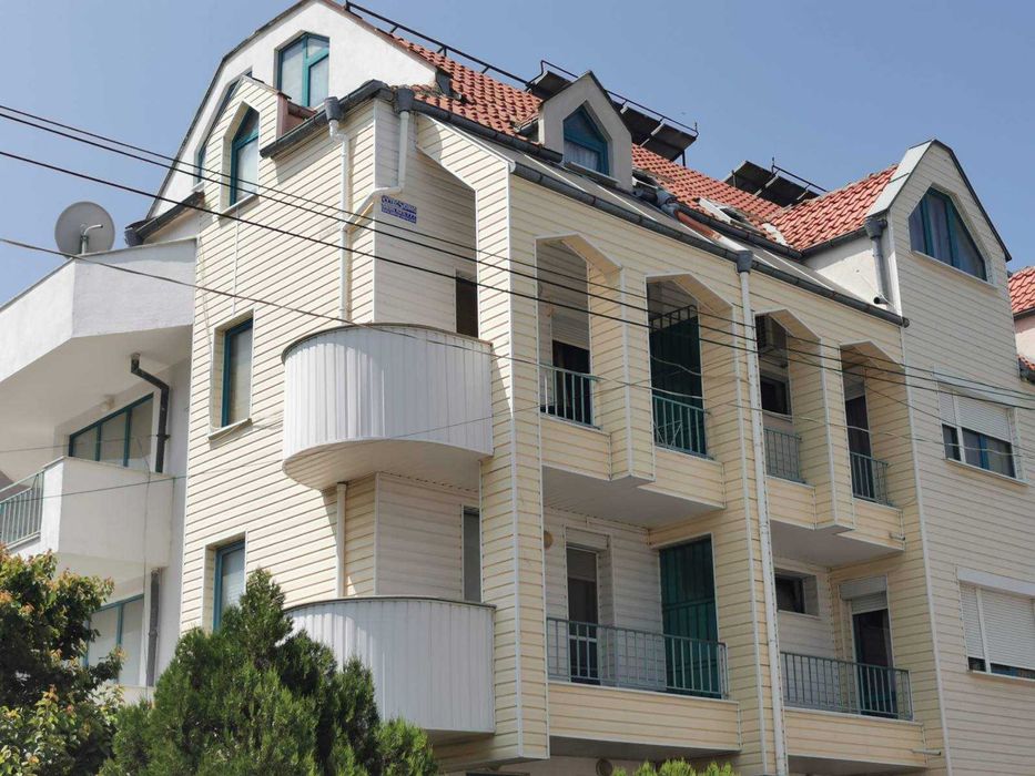 Продава уютно студио с добро местоположение в Равда