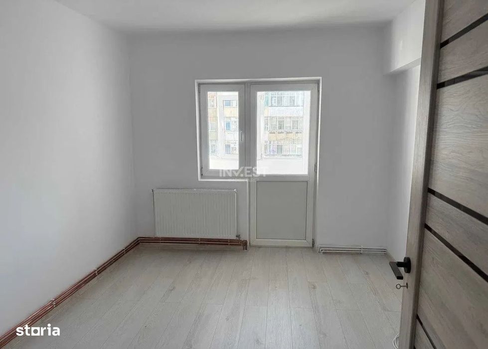 Apartament 2 camere, decomandat, etaj intermediar, statia Bicaz — fotografia 1