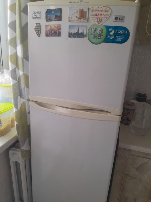 Холодильник Б/у продам