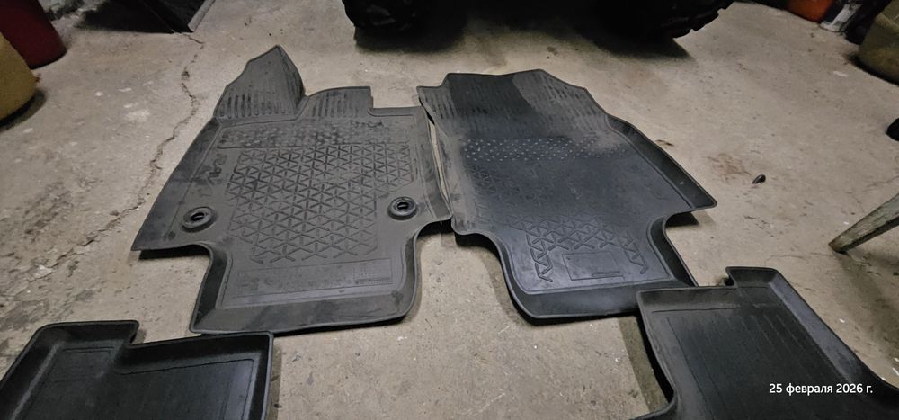 Коврики в рав4 ха50